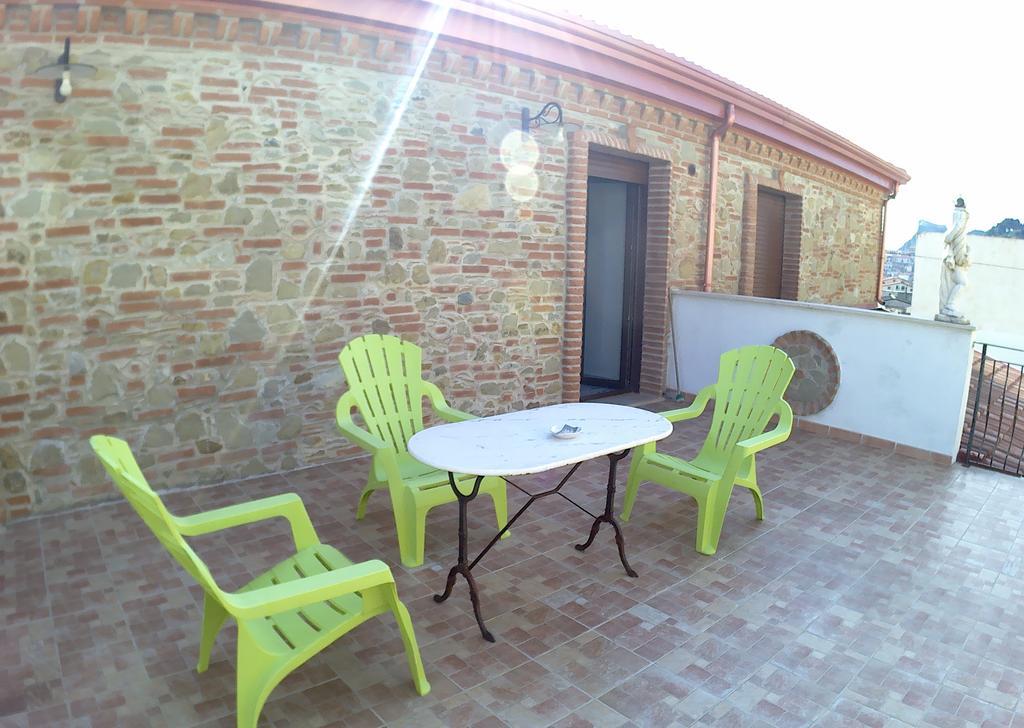 B&B Castello Michelina San Nicola dell'Alto Exterior photo