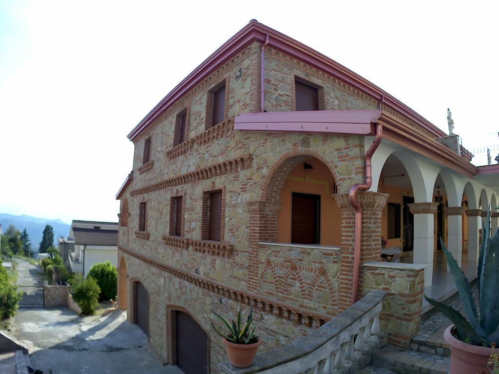 B&B Castello Michelina San Nicola dell'Alto Exterior photo